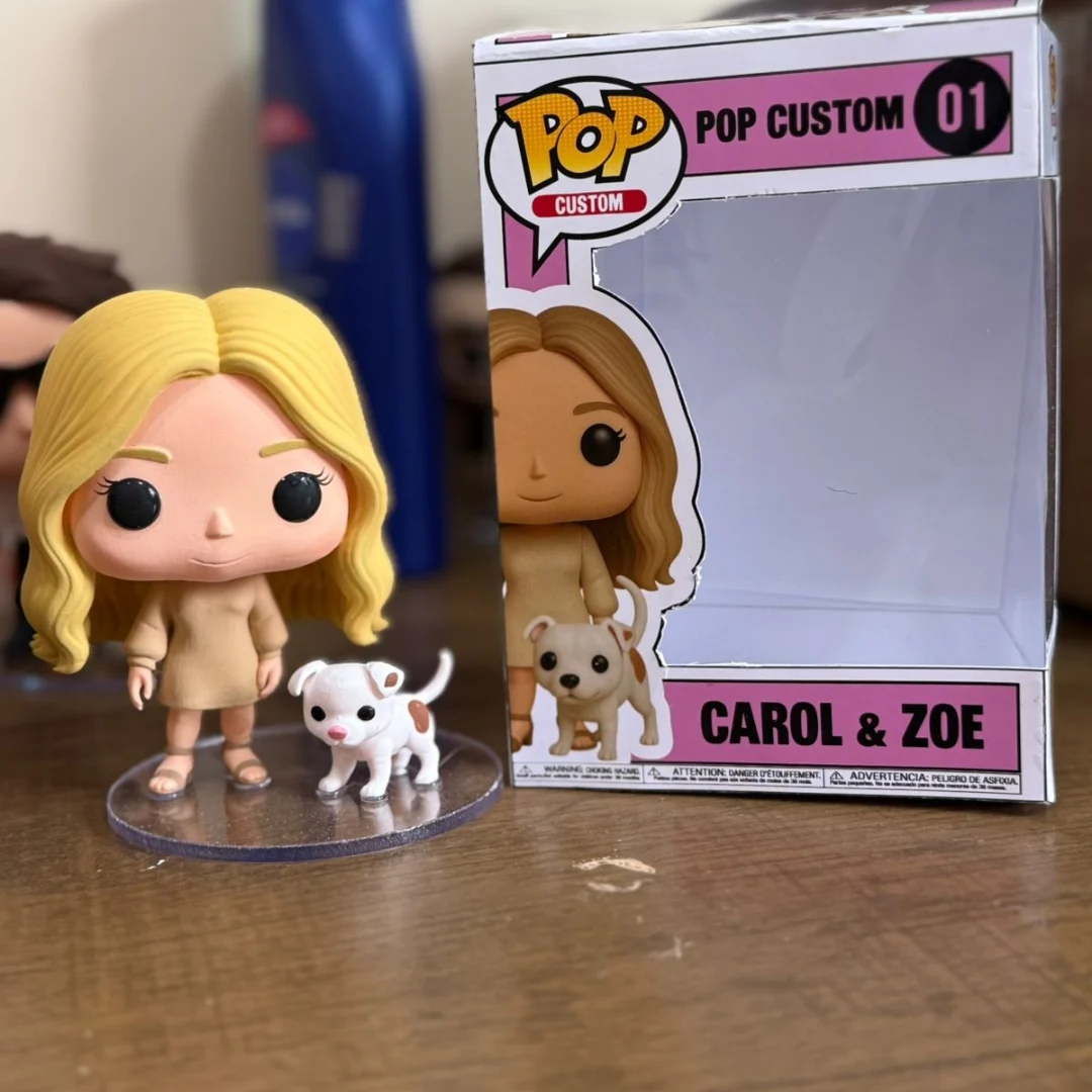 Funko personalizado de mulher com cachorrinha